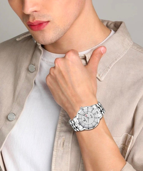 Analog Day Date Functioning Stainless Steel Chain Analog Watch